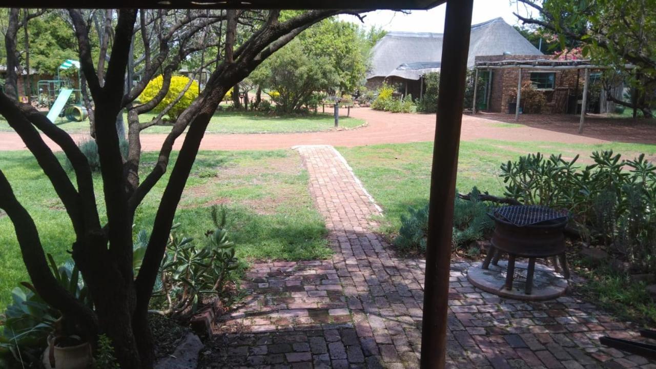 Tranquillity Day Spa & Lodge Baviaanspoort Extérieur photo